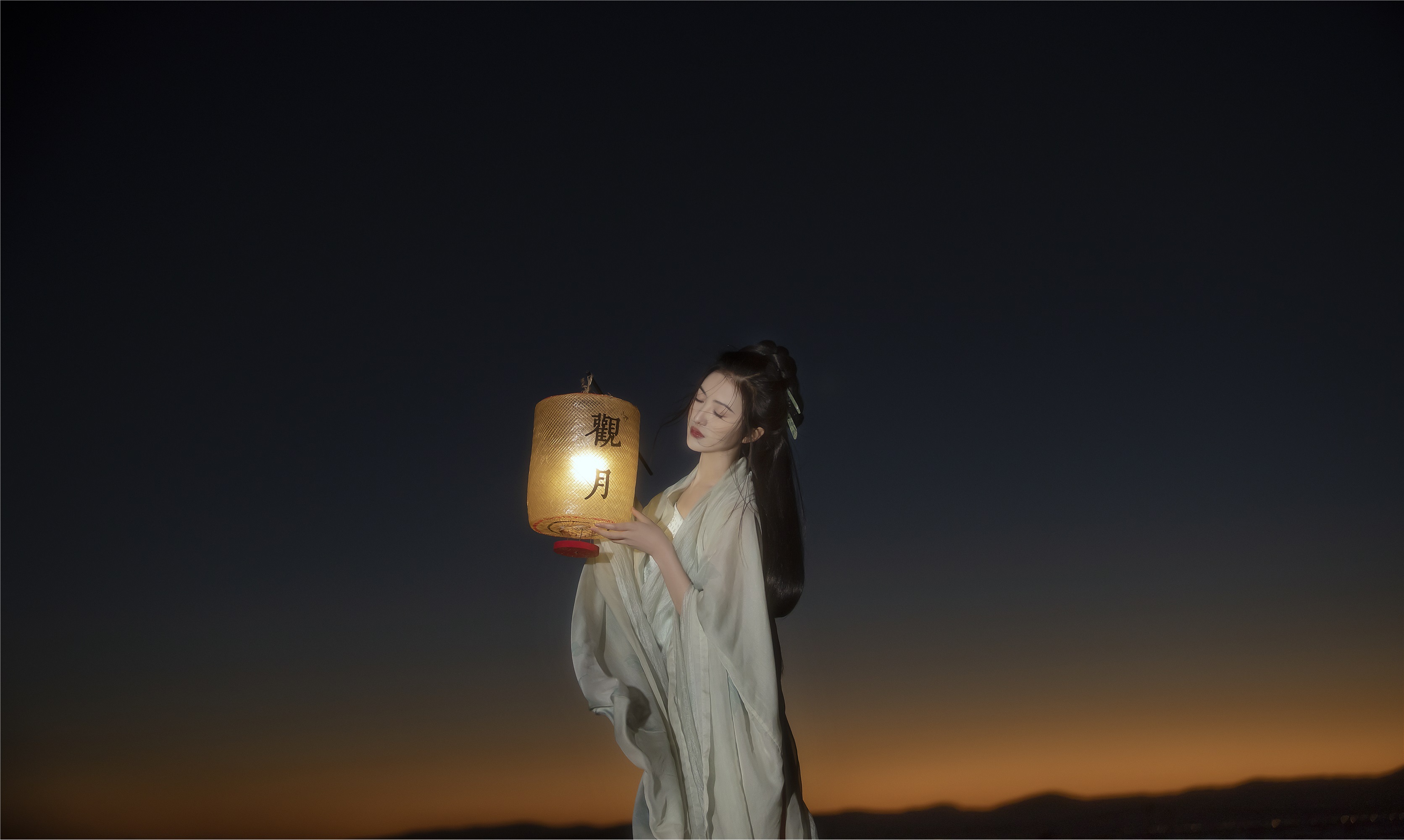 YITUYU艺图语 2025.01.24 要一个黄昏，满是风 南瓜